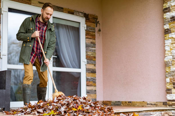 Best Construction Debris Removal  in Slayton, MN