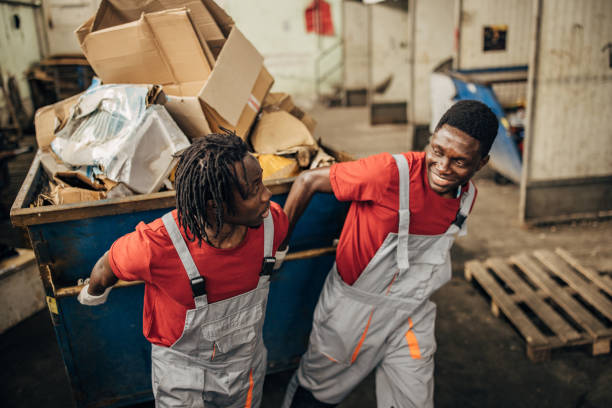 Best Commercial Cleanout Services  in Slayton, MN